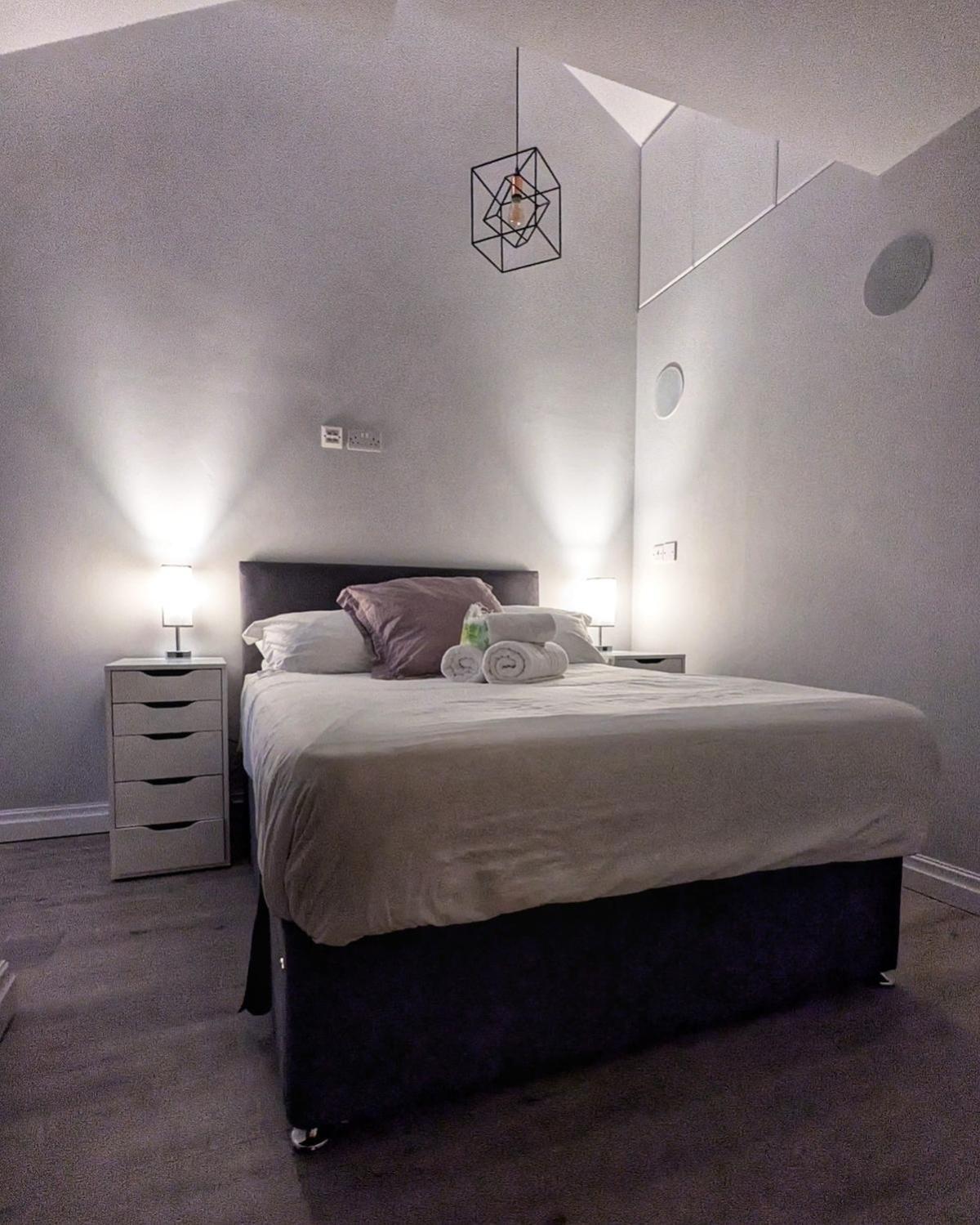 Beautiful 5 Bedroom Home Sleeps 12 People In 曼彻斯特 外观 照片